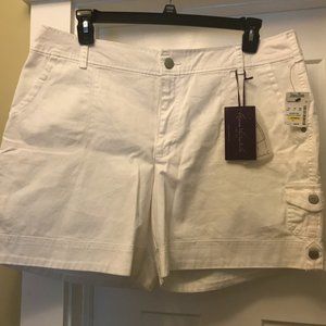 White  cotton shorts
